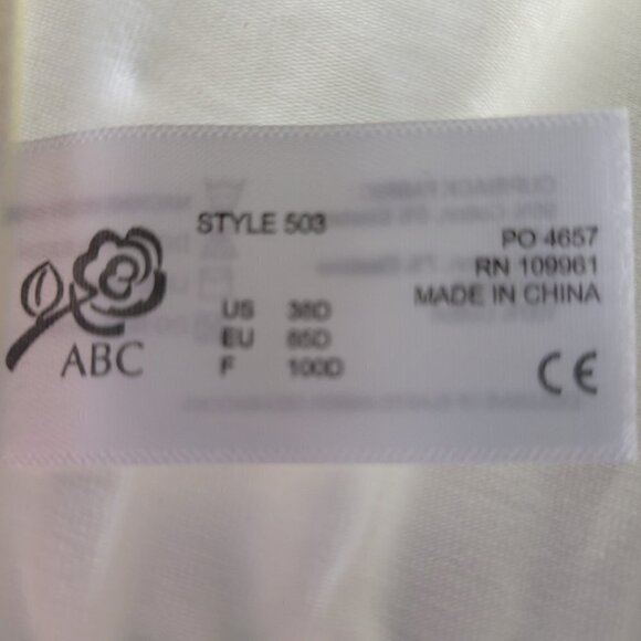ABC Signature 503 Lace Embrace Bra Bras Size 38D Candlelight Color Comfort - Picture 8 of 12